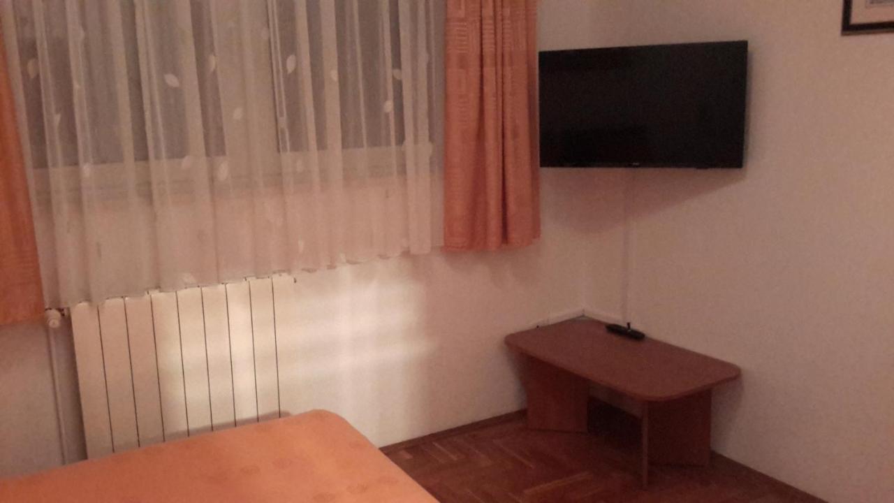 Arya Apartamento Podstrana Exterior foto